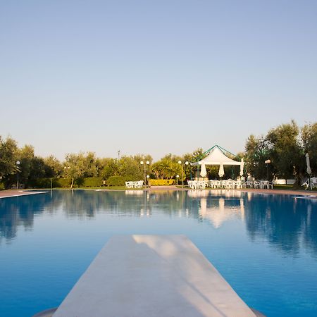 Giardino Degli Ulivi Resort Masseria Маргерита-ди-Савойя Экстерьер фото